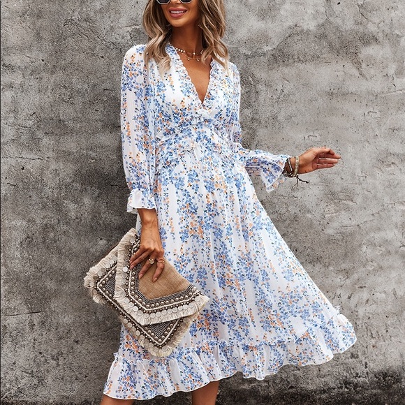 🆕Boho Floral Print Wavy Detailed Dress - Picture 4 of 7